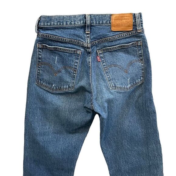LEVI'S WEDGIE JEANS Distressed Size 26 - Picture 4 of 6